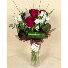 4 Red Roses Bouquet